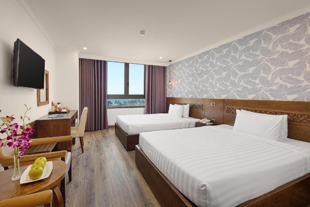 Grand Sea View Hotel & Spa Дананг Екстериор снимка