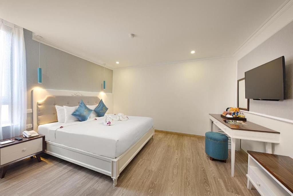 Grand Sea View Hotel & Spa Дананг Екстериор снимка