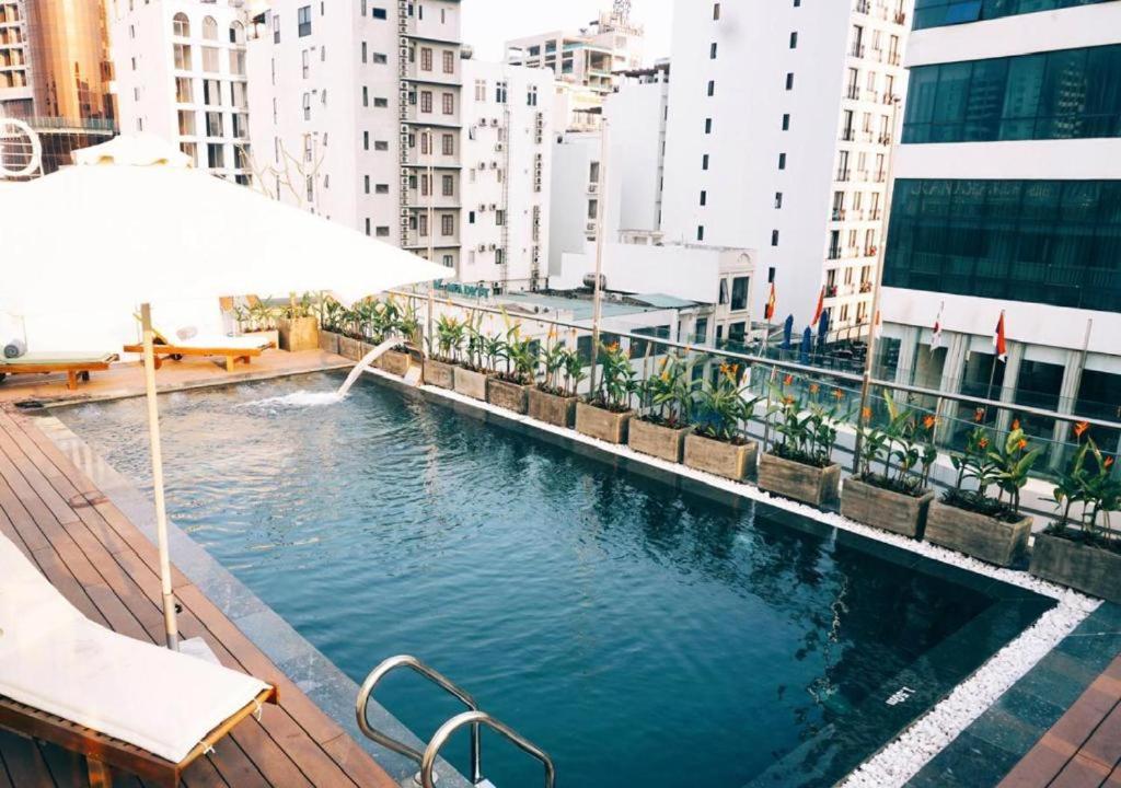Grand Sea View Hotel & Spa Дананг Екстериор снимка