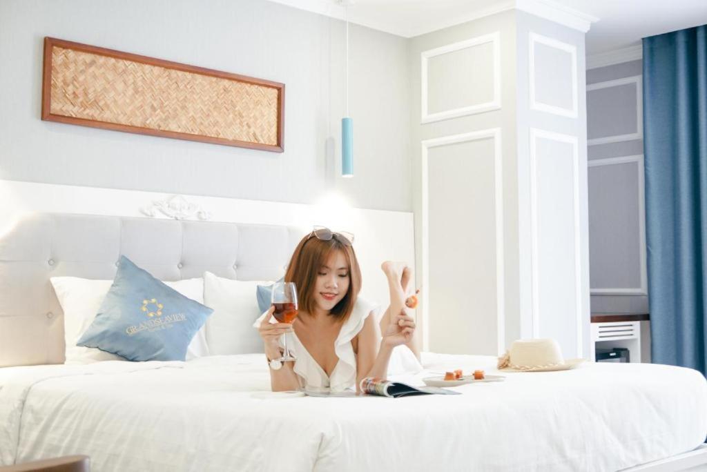 Grand Sea View Hotel & Spa Дананг Екстериор снимка