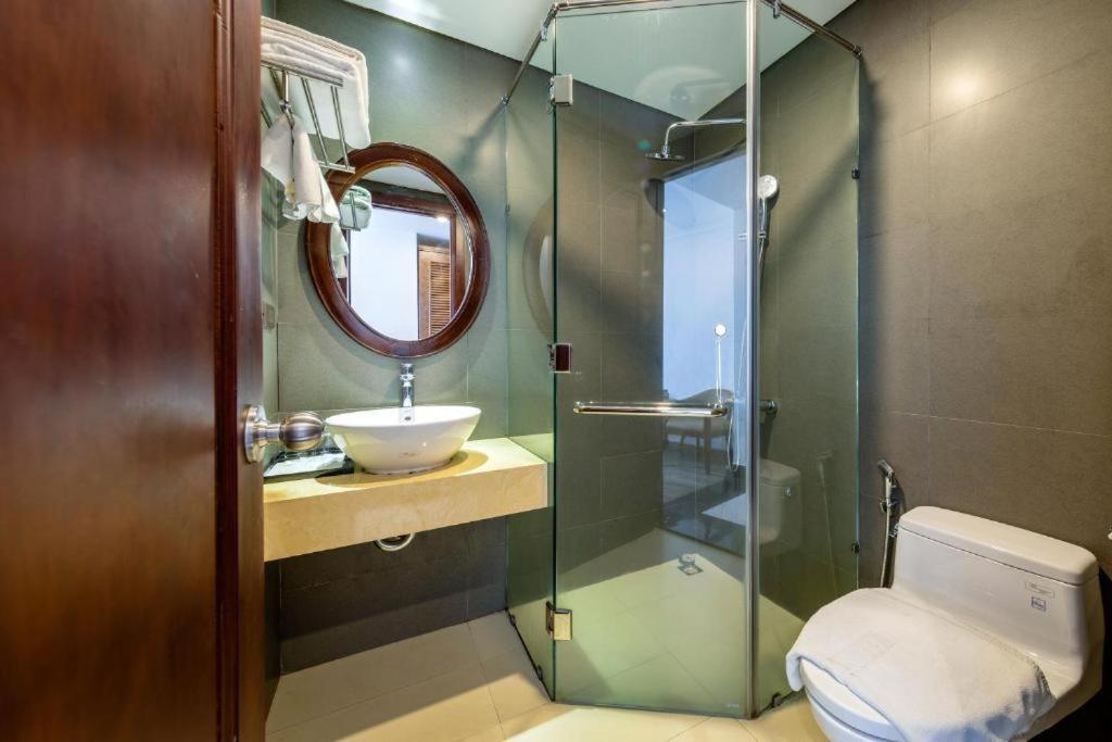 Grand Sea View Hotel & Spa Дананг Екстериор снимка