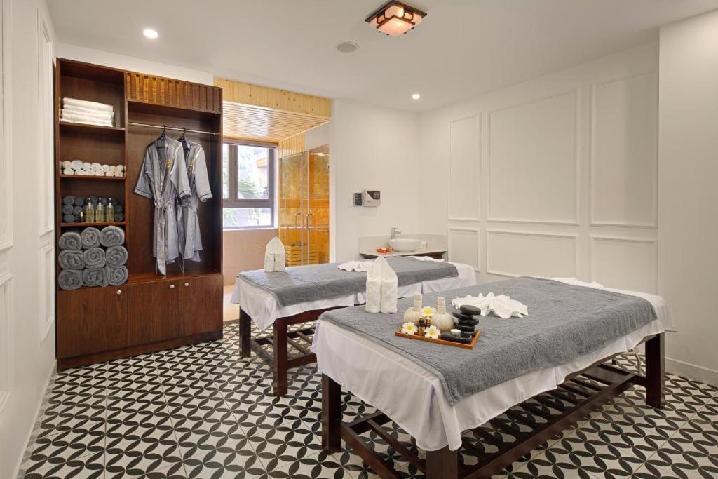 Grand Sea View Hotel & Spa Дананг Екстериор снимка